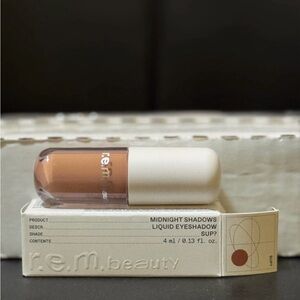 r.e.m. Beauty Midnight Shadows Liquid Eyeshadow Shade Sup? NIB